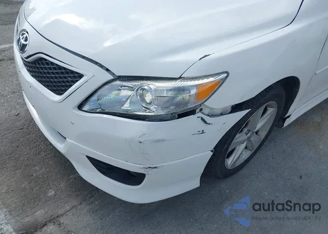 2011 Toyota Camry Se z USA, uszkodzony, nr VIN 4T1BF3EK6BU725774